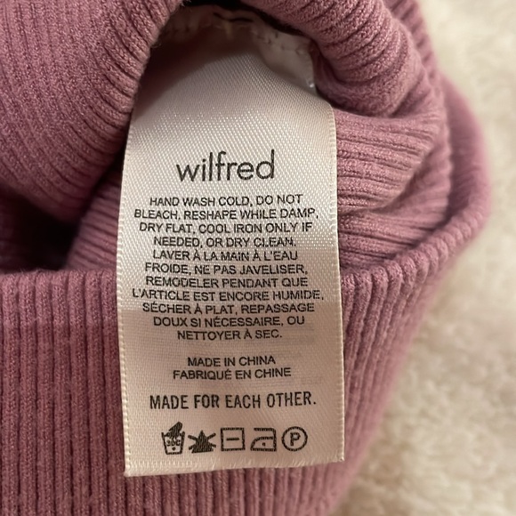 Aritzia Wilfred blouse tee with tie-waist - light purple, size XS - Picture 6 of 6